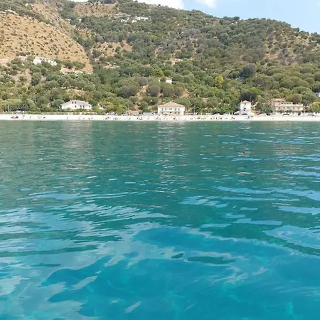 Petra Marina Aurora * Pisciotta