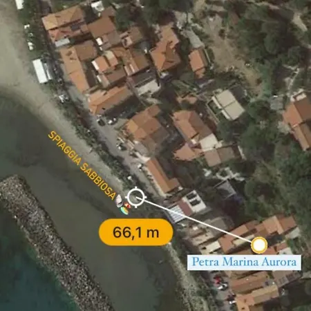 Nyaraló Petra Marina Aurora